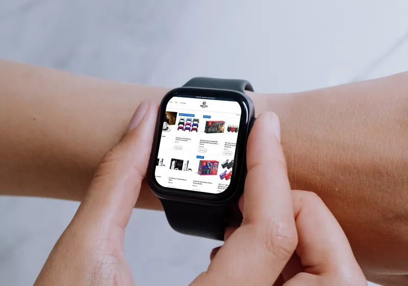 game tech mockup apple watch